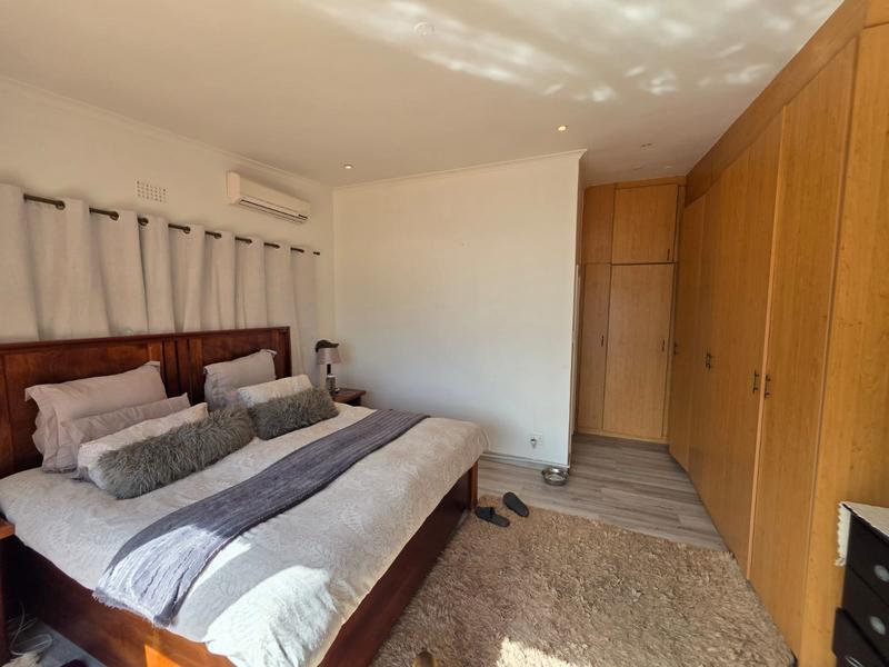 5 Bedroom Property for Sale in Gordons Bay Western Cape